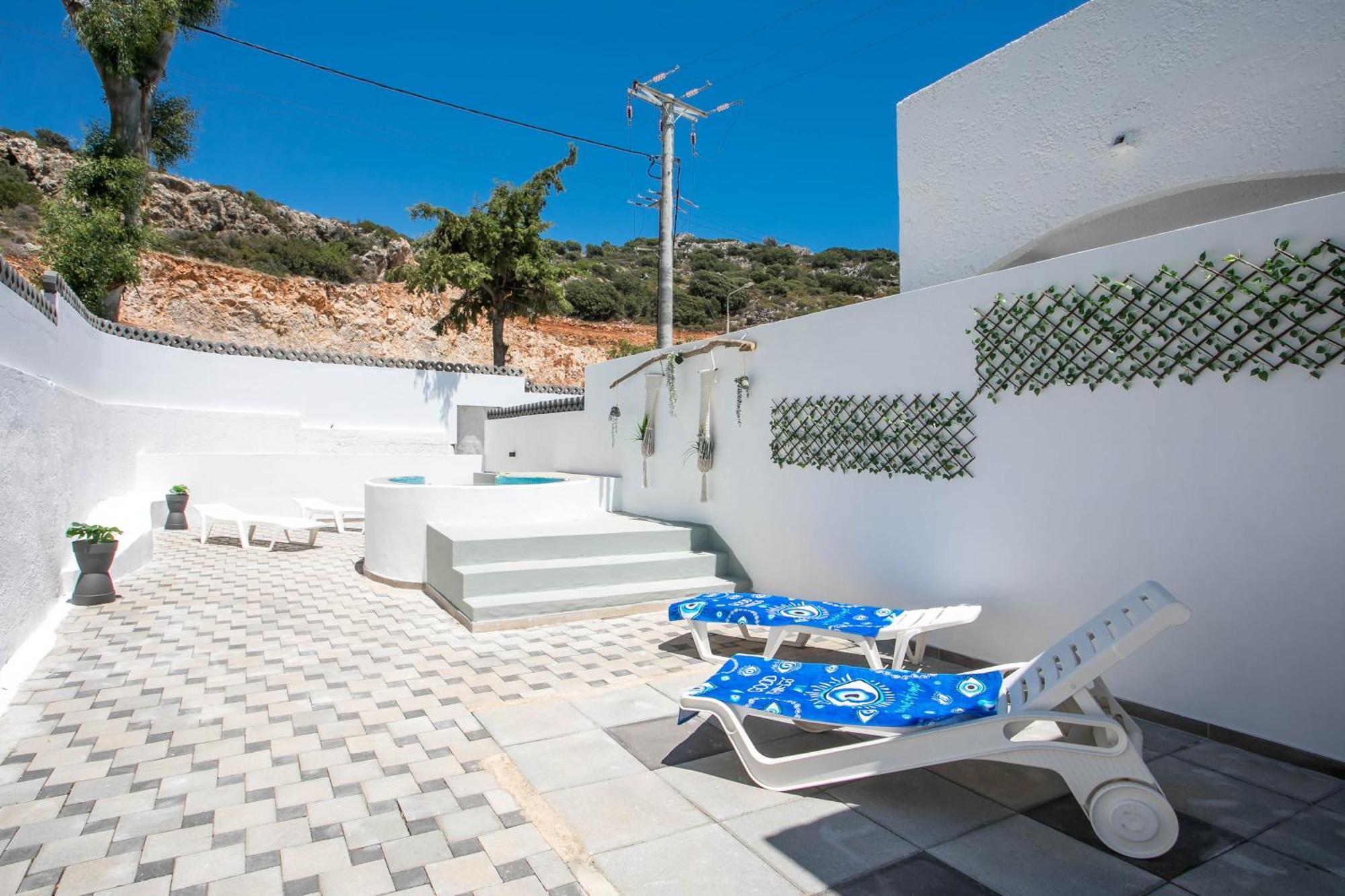 Casa Mikele By Sarikas - Sea Side Suites And Studios -Adults Only Faliraki Exterior photo
